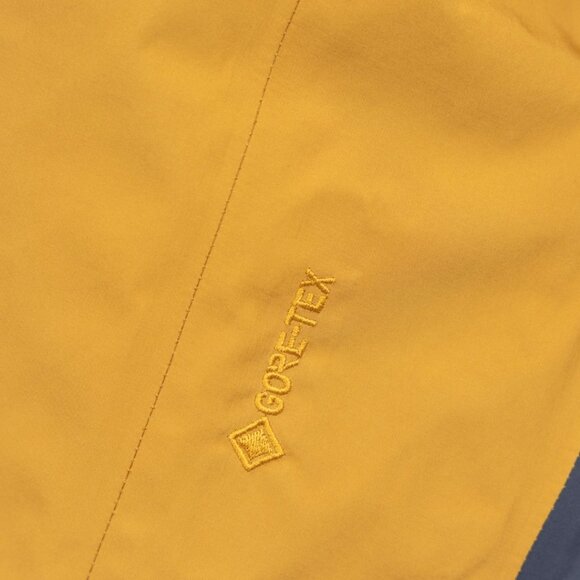 Arc'teryx Macai LT Lightweight Down Jacket Unisex in Orange/Black - Picture 10 of 12